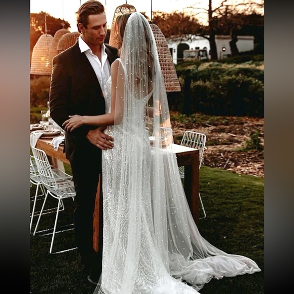 1pc Bridal Pearl Veil With 3m Long Train And Hair Comb